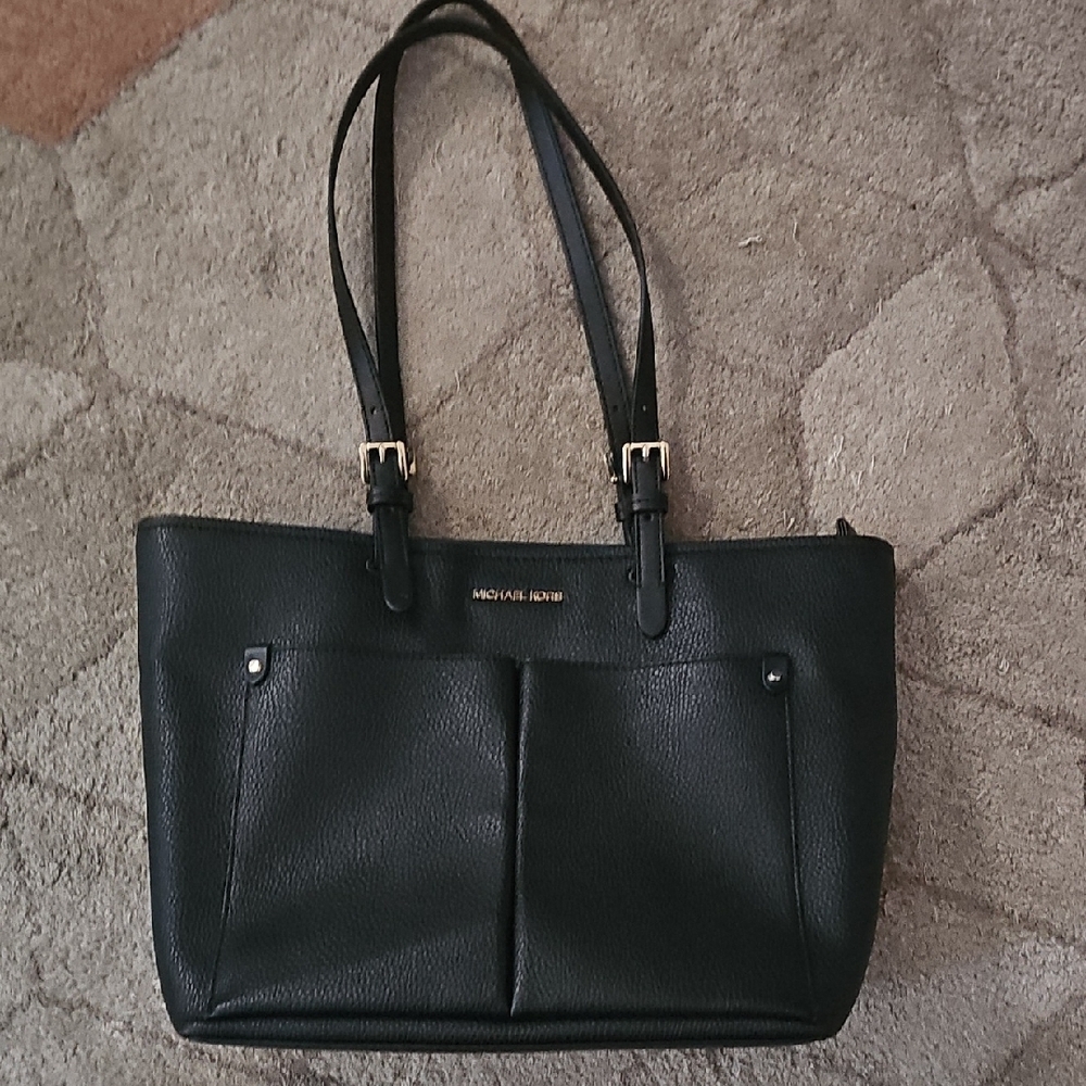 Michael Kors Jet Set Medium Pocket Tote Bag